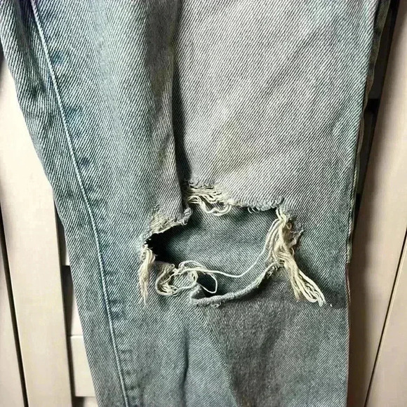 PacSun Distressed Ripped Knee Dad Jeans Size 27 Light Wash - Picture 7 of 11